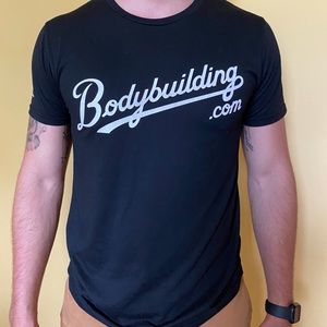 Black bodybuilding t-shirt